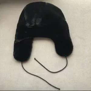 ALO Yoga | Accessories | Alo Yoga Faux Fur Polar Hat Black | Poshmark